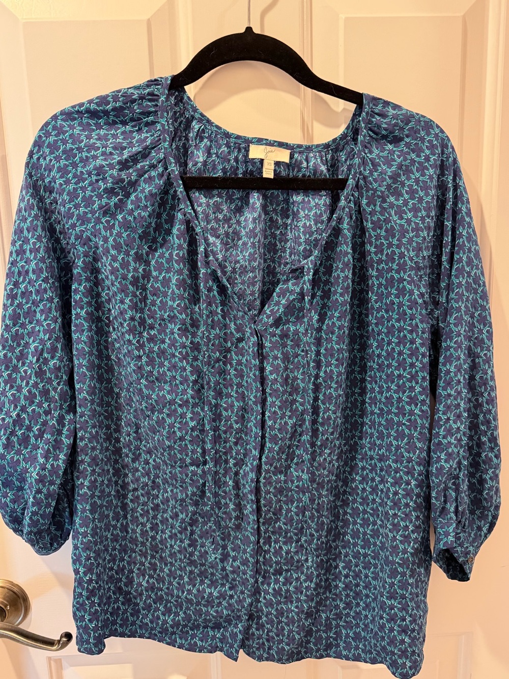 Like new Joie 100% silk geometric print blouse- XS
